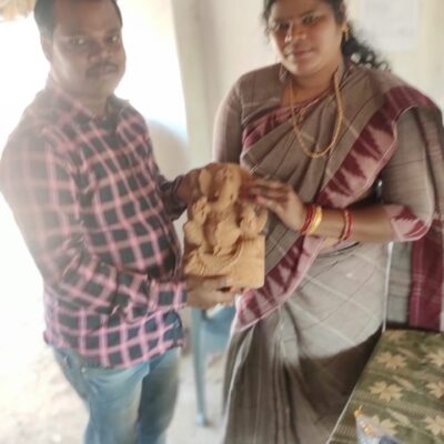 Statue Maker SK Das with Lord Ganesha Statue